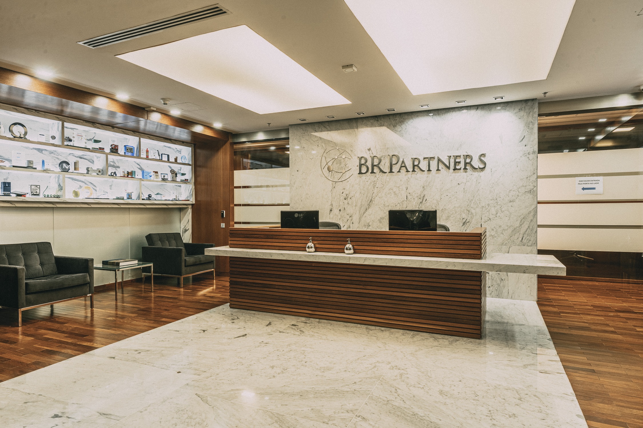 melhores bancos de investimento independentes brasil