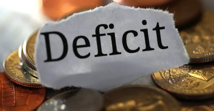 consequências do déficit fiscal