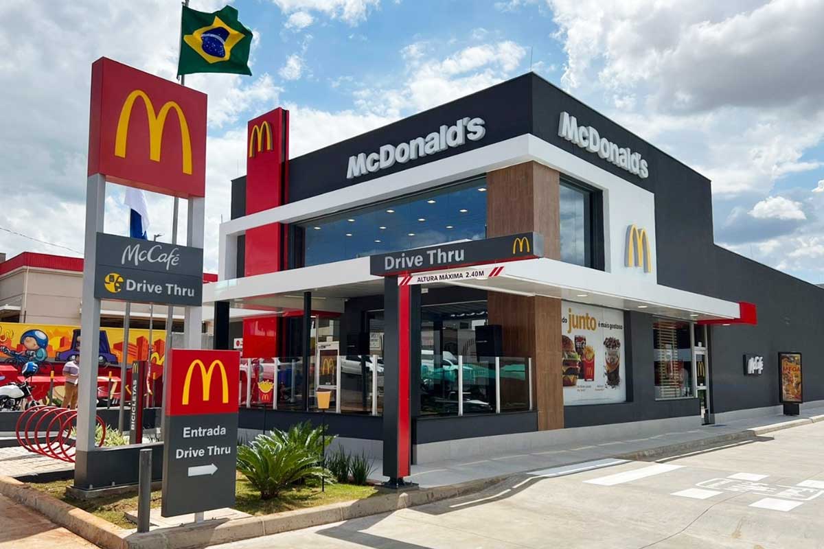 lista de franquias de fast food com investimento similar ao mcdonalds